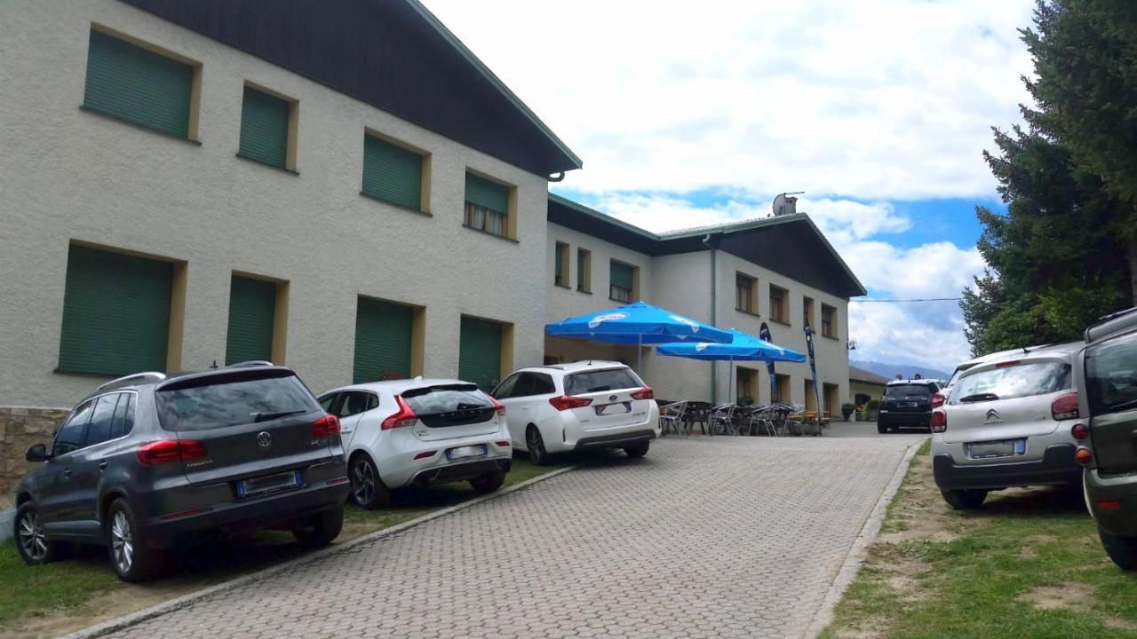 HOTEL BELLAVISTA Costiera dei Cech Morbegno Civo Exterior foto