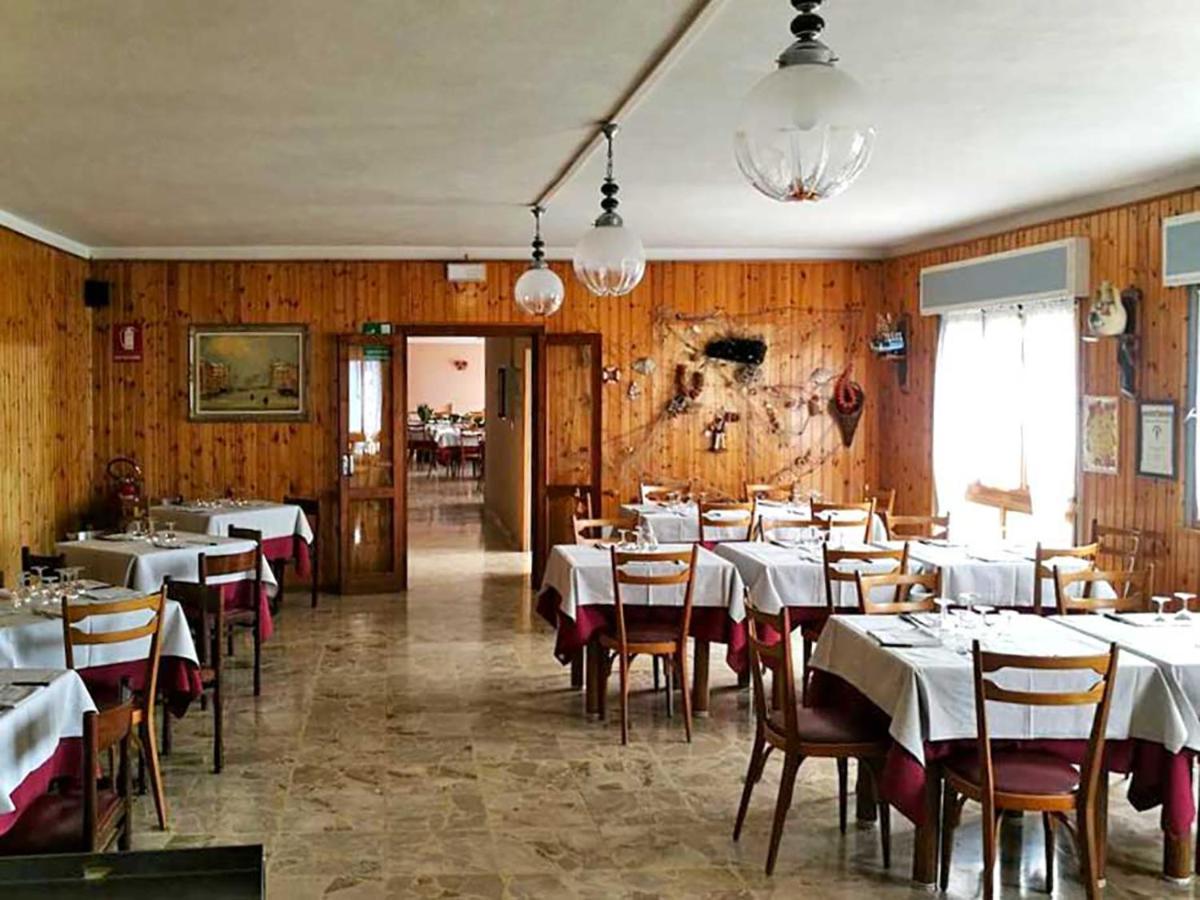 HOTEL BELLAVISTA Costiera dei Cech Morbegno Civo Exterior foto