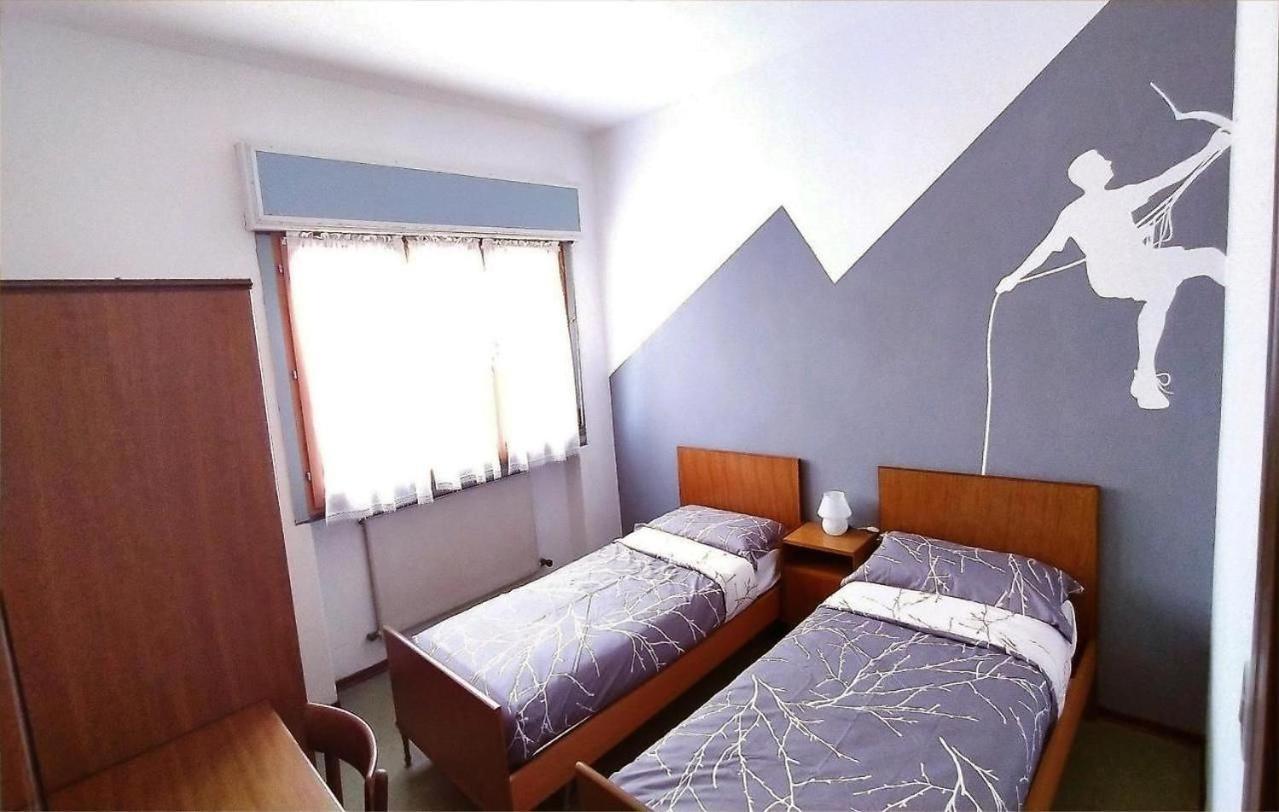 HOTEL BELLAVISTA Costiera dei Cech Morbegno Civo Exterior foto